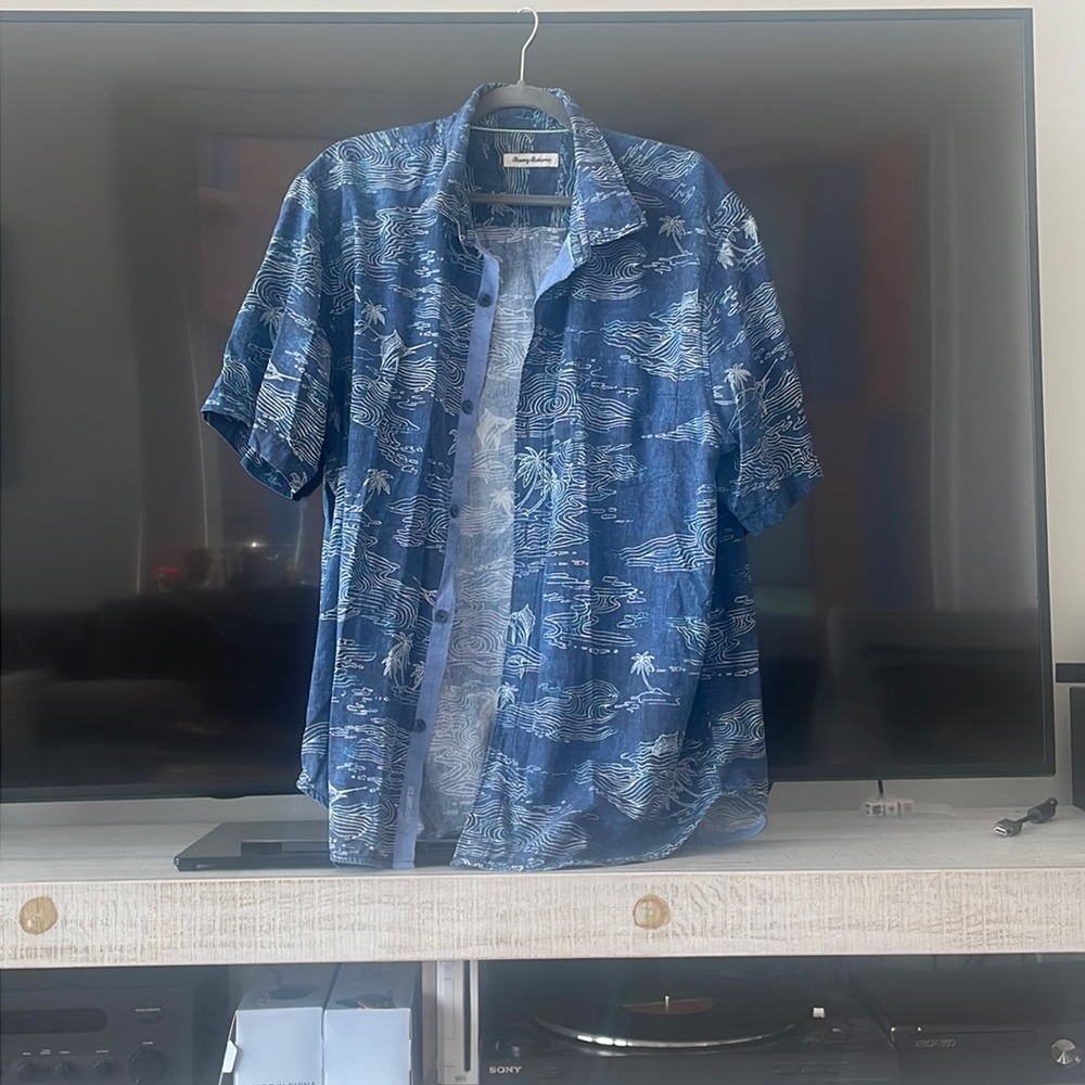 Tommy Bahama Men’s Hawaiian Shirt